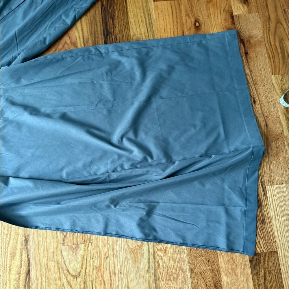 Gray Wide Leg Pants with Pleated Front - Picture 9 of 15